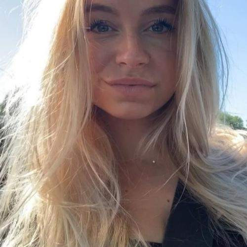 Havahduin taas siivoamasta koko kämpän